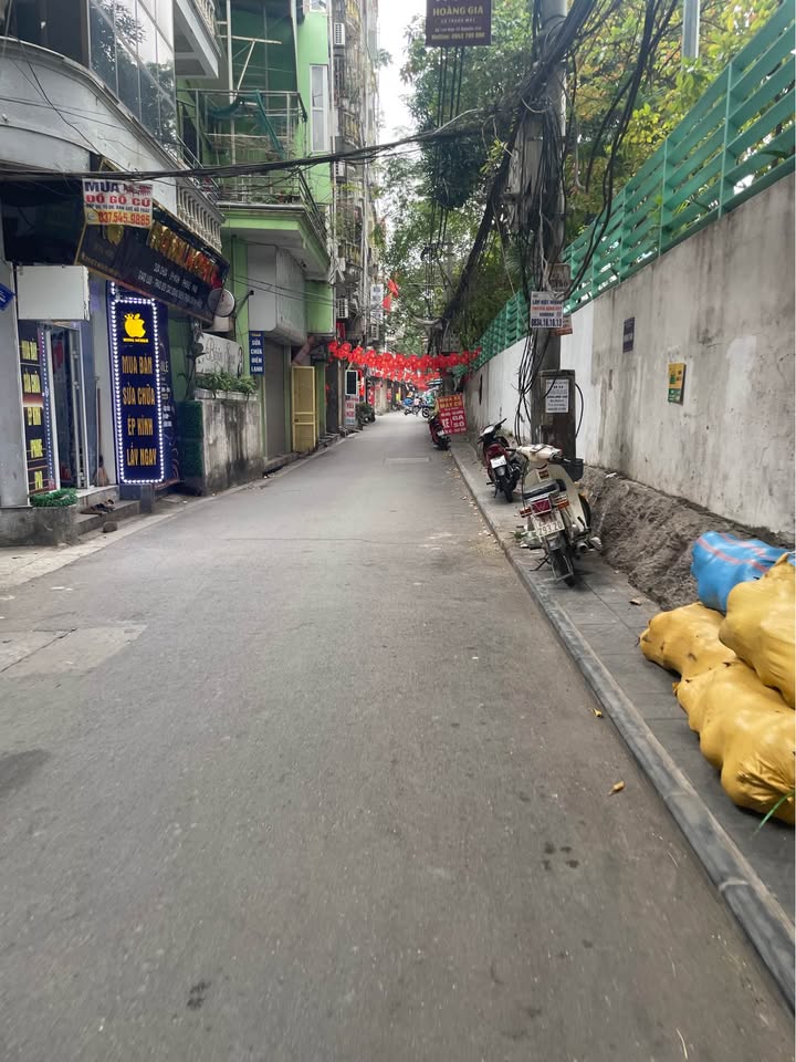 Nhà mặt phố Nguyễn Trãi, Đống Đa 35m² giá 10.8 tỷ - Kinh doanh sầm uất!