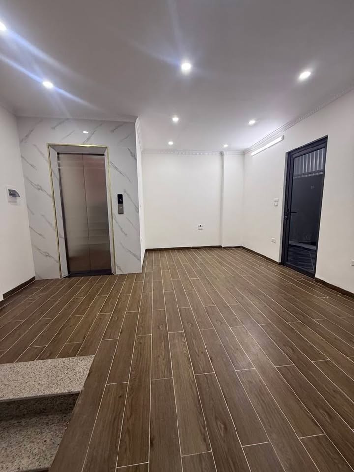 Nhà phố Hoàng Hoa Thám Ba Đình 50m² giá thỏa thuận - Đầu tư sinh lời hiếm có!