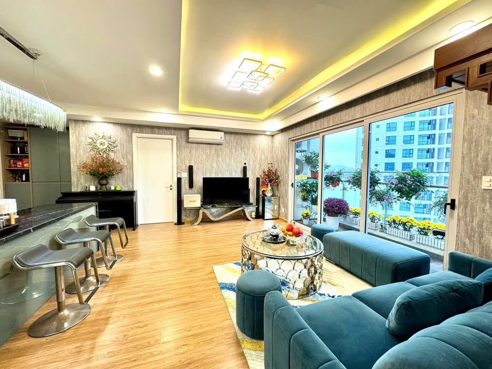 Căn hộ Sapphire Hạ Long 91m² giá 4.7 tỷ - Nội thất đẹp, sẵn sàng vào ở!