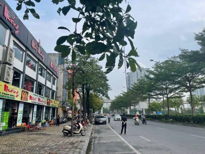 Mặt phố Trần Vỹ, Cầu Giấy 120m² giá 80 tỷ - Kinh doanh đa dạng, thiết kế hiện đại!