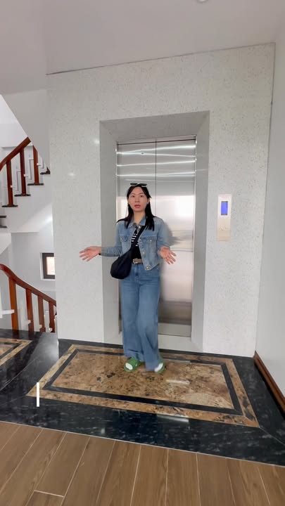 Nhà 8 tầng mặt ngõ ô tô Nguyễn Sơn, 50m² - Full nội thất, giá thỏa thuận!