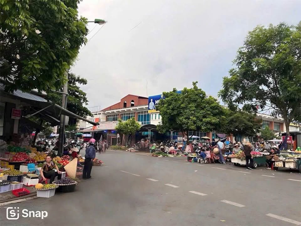 Đất kinh doanh tại Chợ Pom Hán, Lào Cai, 70m², giá 2.68 tỷ - Cơ hội đầu tư tuyệt vời!