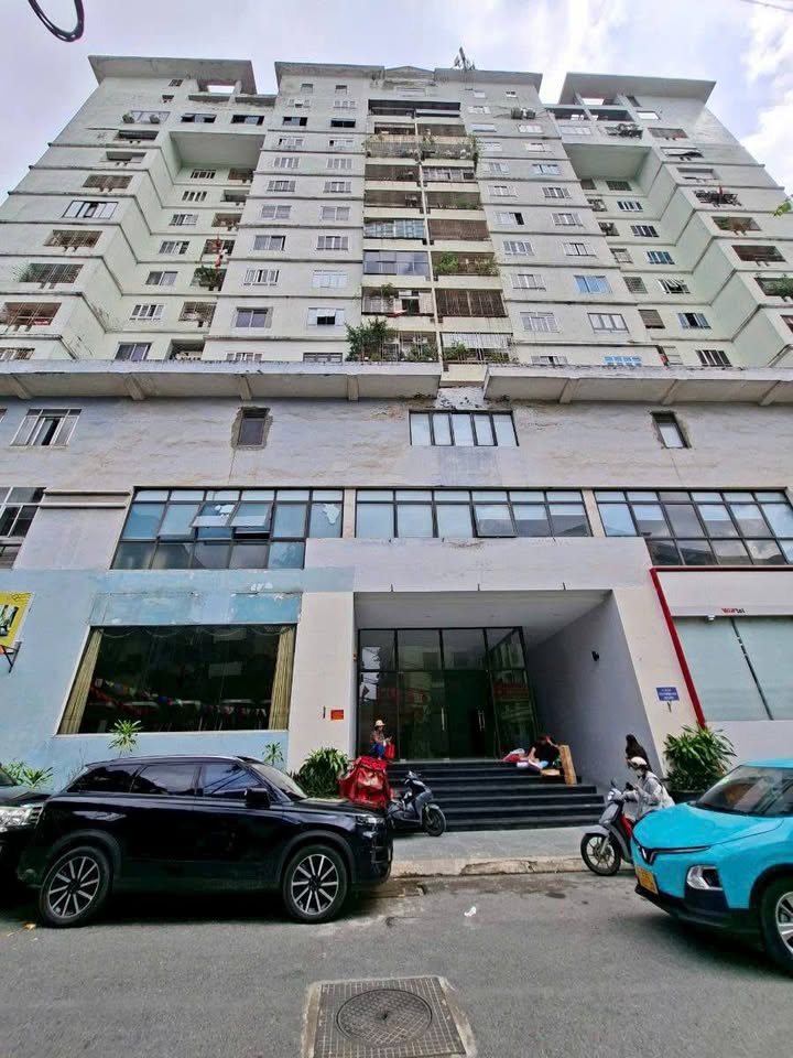 Căn hộ 3PN Ngõ 230 Lạc Trung, Hai Bà Trưng 97m² - Nhà thoáng, view đẹp!
