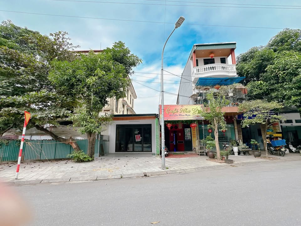 Nhà cấp 4 Khu 3 Nông Trang, Việt Trì 81.8m² giá 6.1 tỷ - Vị trí kinh doanh lý tưởng!