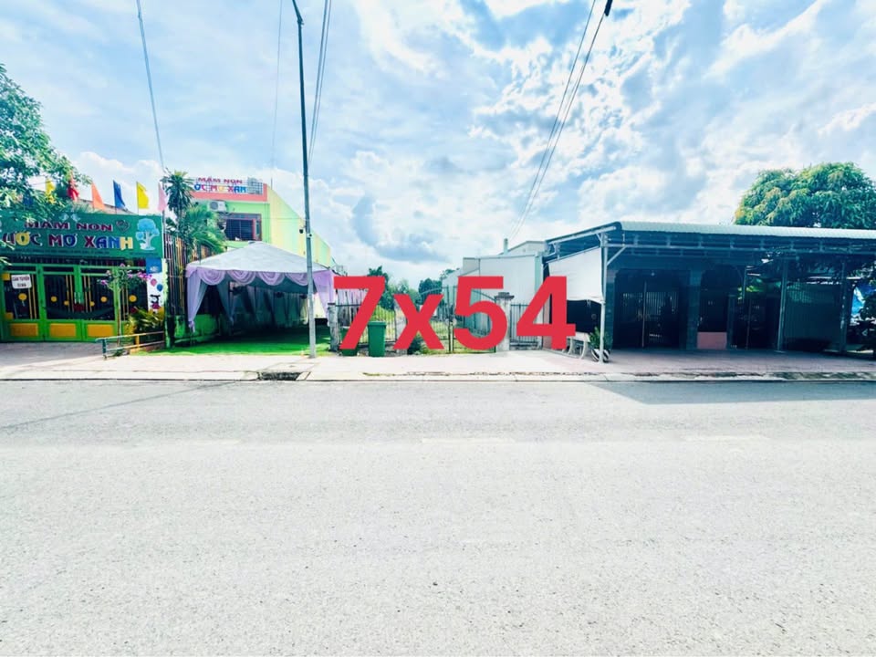 Nhà Mặt Tiền 3/2 Thị Trấn Hậu Nghĩa 378m² giá 8.4 tỷ - Vị trí kinh doanh đắc địa!