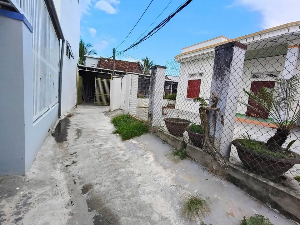 Nhà thôn Trung, Diên Điền, Diên Khánh 235m² giá 1.299 tỷ - Khu vực cao ráo, an toàn