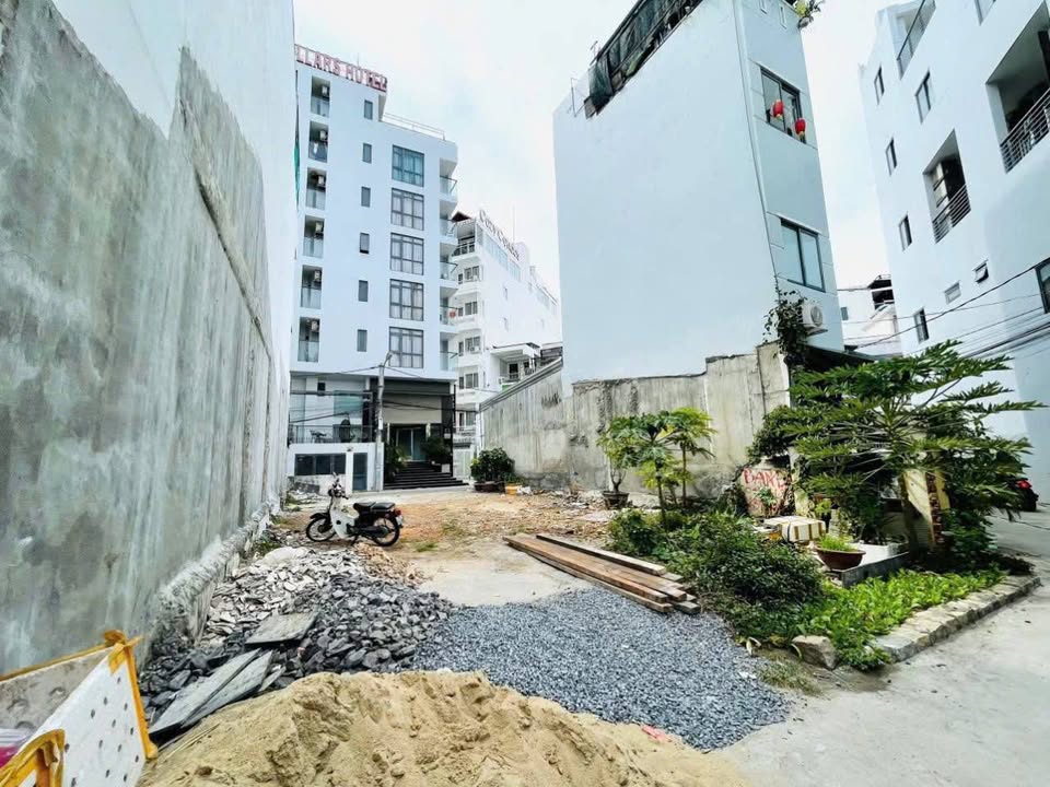 Đất 2 mặt tiền Tuệ Tĩnh, Nha Trang 159m² giá 21.48 tỷ - Cơ hội đầu tư tuyệt vời!