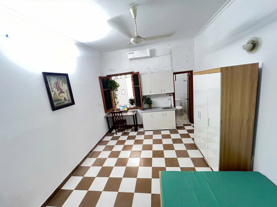 Căn hộ cho thuê tại số 111 Nguyễn Khuyến, Đống Đa - Gần Văn Miếu, Lăng Bác