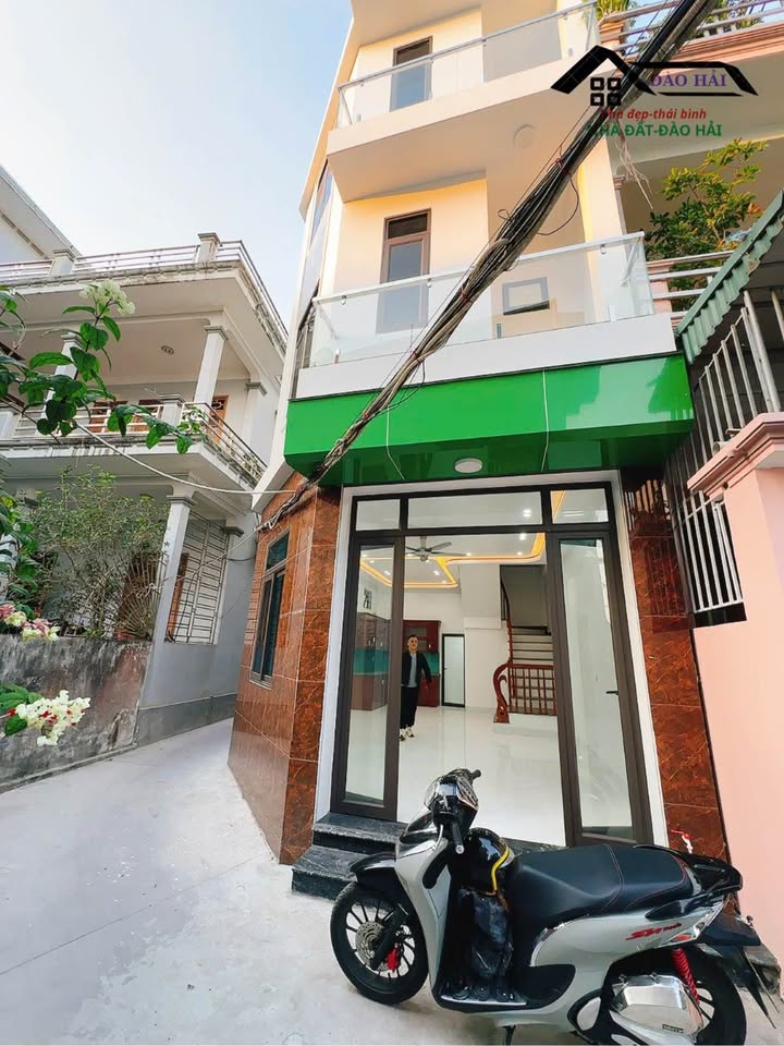 Nhà 3 tầng mặt phố Trần Lãm - Diện tích 45m² giá 2 tỷ - Thiết kế hiện đại!