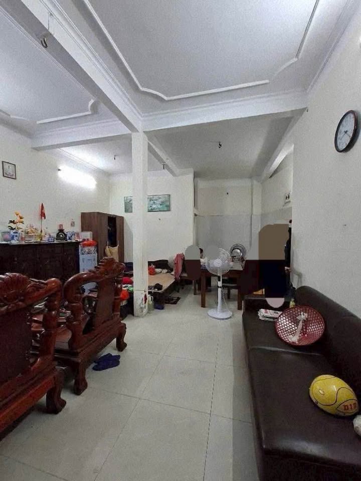 Nhà Trương Định 47m² giá 10.5 tỷ - Thiết kế hiện đại, nhiều lối vào!