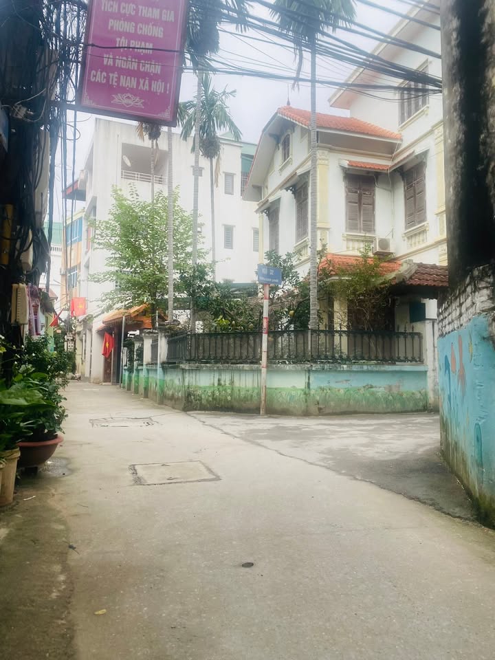 Nhà 5 tầng Vân Canh 40m² giá 6 tỷ - Đón Tết sang trọng!