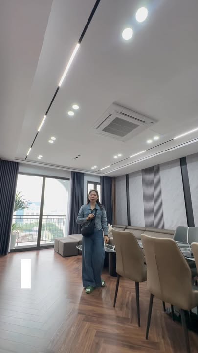 Nhà 8 tầng Hoàng Như Tiếp 50m² - Gara ô tô - Full nội thất