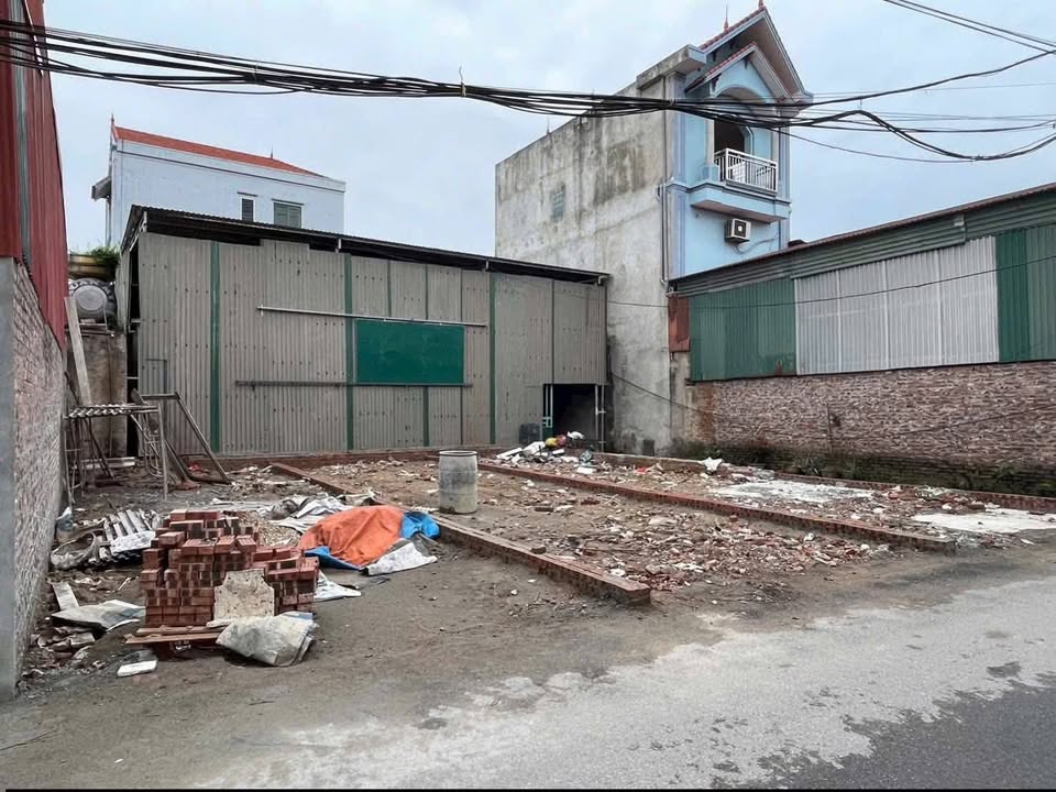 Nhà riêng Hương Mạc, Từ Sơn 48m² giá 2 tỷ - Đường ô tô tránh, khu dân cư đông đúc!