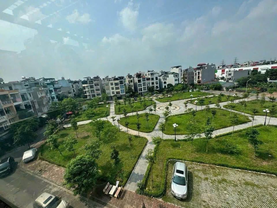 Đất nền Khu TĐC Giang Biên 60m² giá 15 tỷ - Pháp lý rõ ràng, kinh doanh đỉnh cao!