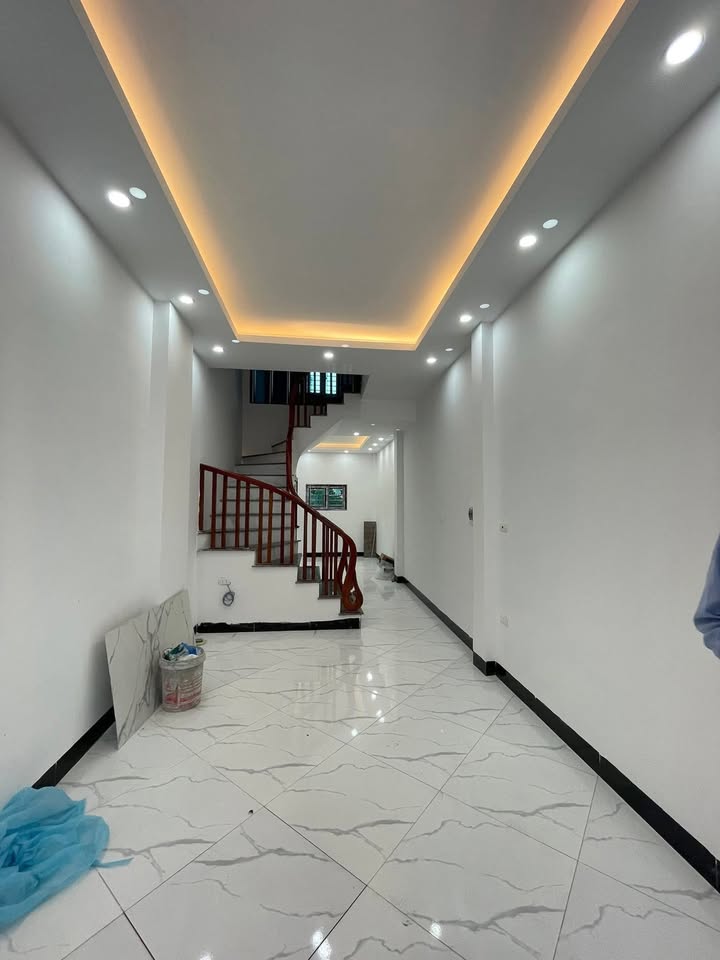 Nhà đẹp Tả Thanh Oai 35m² giá 4.2 tỷ - Thiết kế hợp lý cho vợ chồng trẻ!