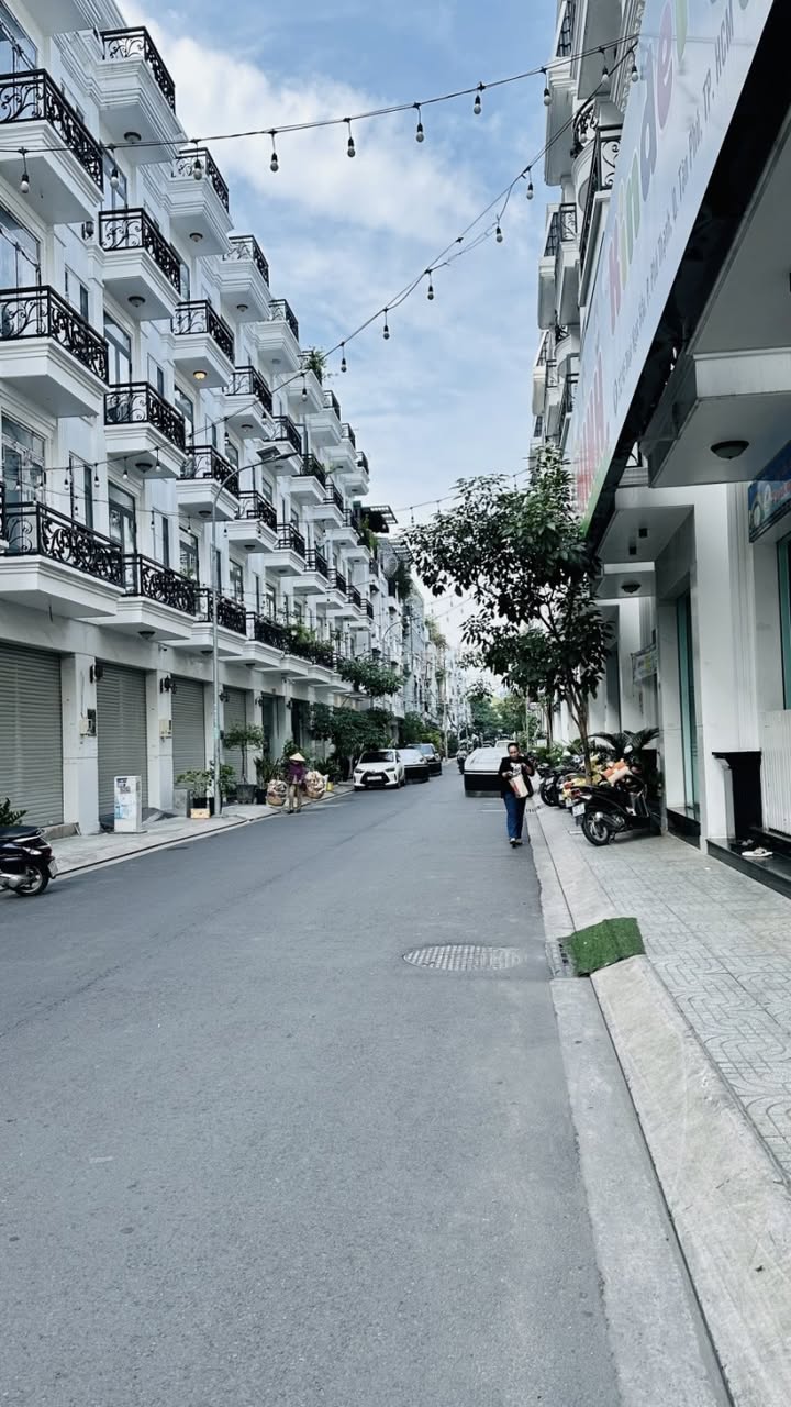 Nhà phố hẻm 212 Thoại Ngọc Hầu 73m² giá 14.9 tỷ - Khu vực VIP Tân Phú!