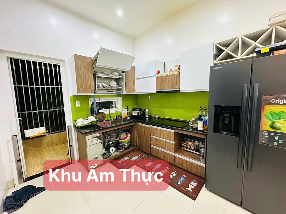 Nhà 3 Tầng Trung Tâm Huế 117m² giá 7 tỷ - Thiết Kế Hiện Đại, Sẵn Sàng Vào Ở!