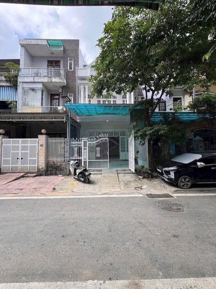 Nhà mặt tiền kinh doanh Nguyễn Đức Tịnh, Huế 105m² giá 5 tỷ - Cơ hội hiếm có!