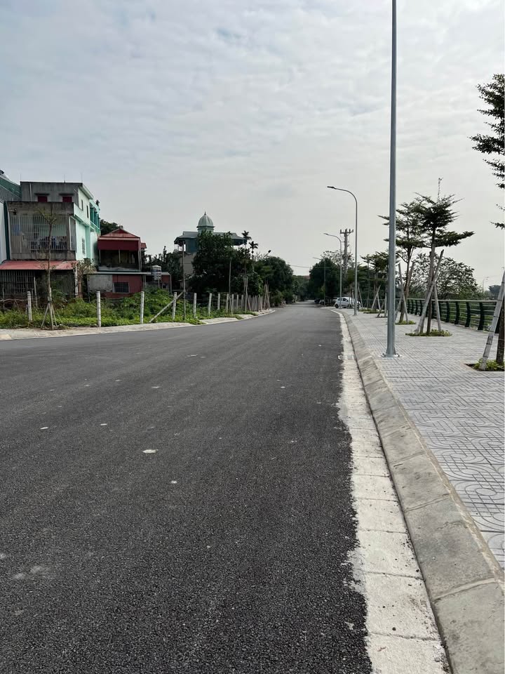 Đất đấu giá mặt tiền Lê Chân Bỉm Sơn 135m² giá 3 tỷ - Cơ hội đầu tư tuyệt vời!