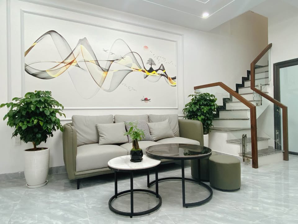 Nhà mặt đường Hồ Sen, Lê Chân, Hải Phòng 30m² giá 2.35 tỷ - Nhà mới độc lập, sẵn sàng đón Tết!