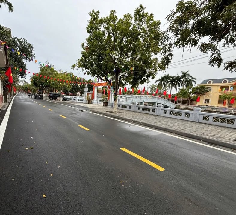 Nhà phố Nam Hồng Đông Anh 40m² giá 2 tỷ - Đầu tư sinh lời nhanh chóng!