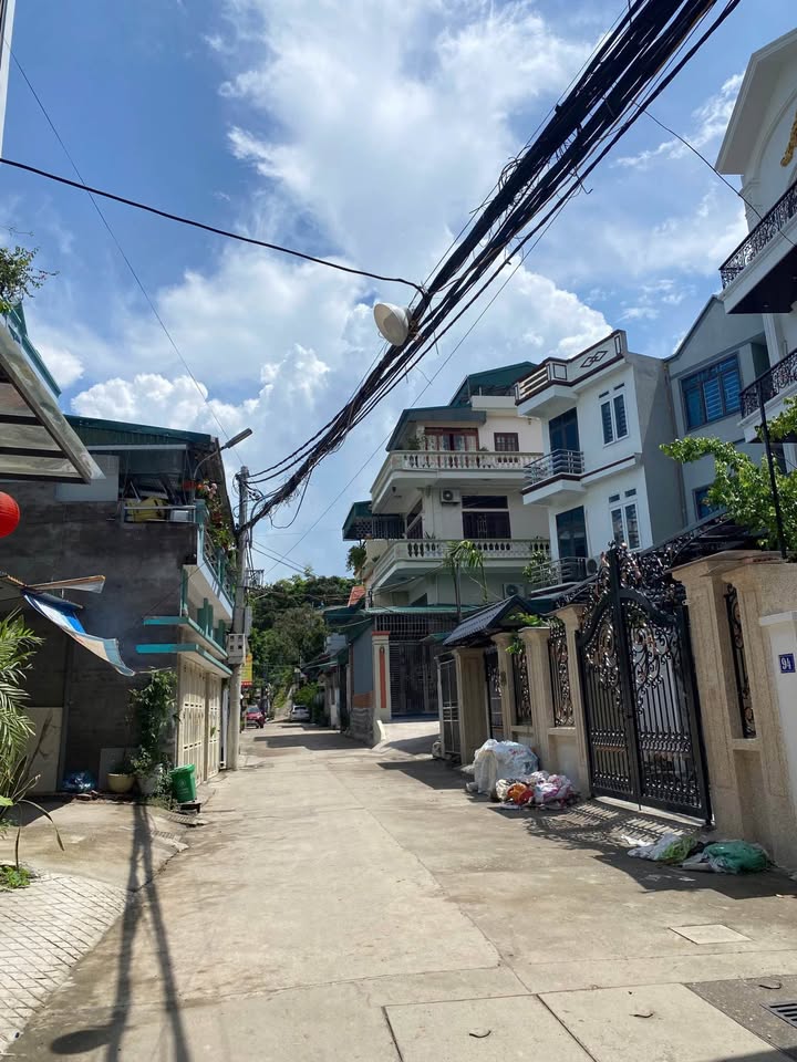 Đất nền 90m² tại ngõ 20, phường Cao Xanh, Hạ Long - Hướng Đông, giá 3 tỷ