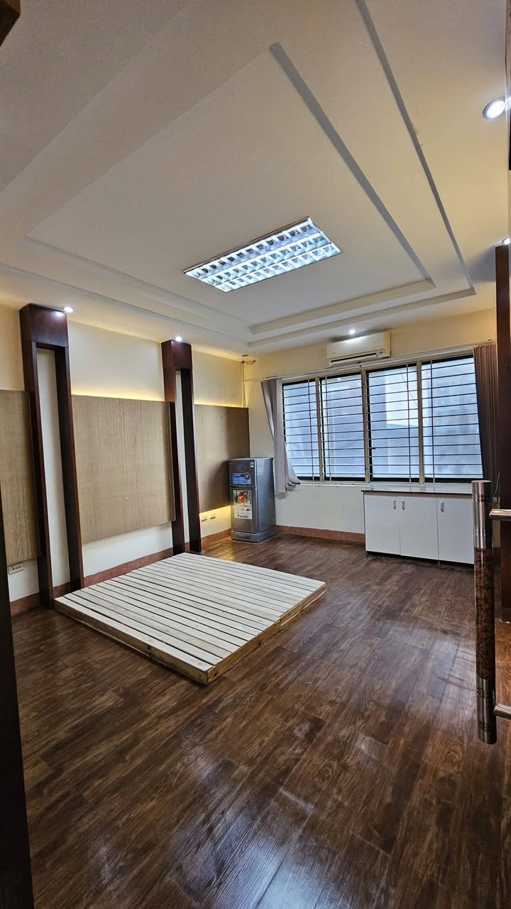 Căn hộ cho thuê ngõ 196 Thái Thịnh, Đống Đa 4.4 triệu - Nội thất đầy đủ, chính chủ