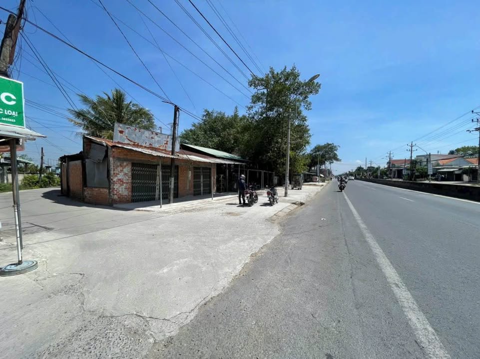 Đất mặt tiền Quốc Lộ 1A, Bến Lức, 5436m² giá 30 tỷ - Cơ hội đầu tư hiếm có!