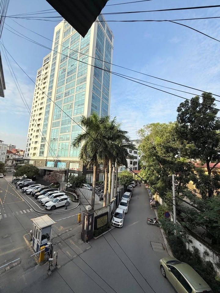 Nhà phố mặt tiền Xã Đàn 56m² giá thương lượng - Lô góc ô tô tránh, kinh doanh hiệu quả!