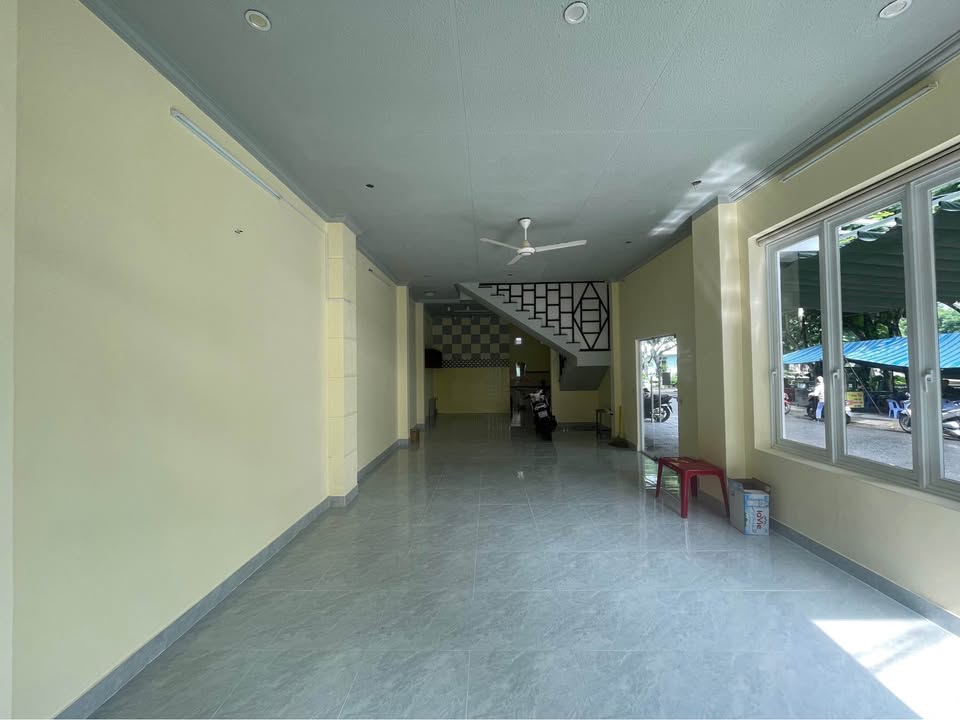 Cho thuê mặt bằng 2 mặt tiền Trần Cao Vân, Đà Nẵng - Diện tích 35m² - Giá chỉ 15 triệu/tháng!