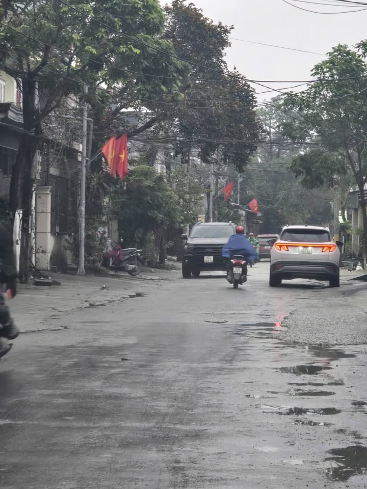 Đất mặt đường Hàm Nghi, Hưng Dũng 100m² giá 6.15 tỷ - Cơ hội đầu tư tuyệt vời!