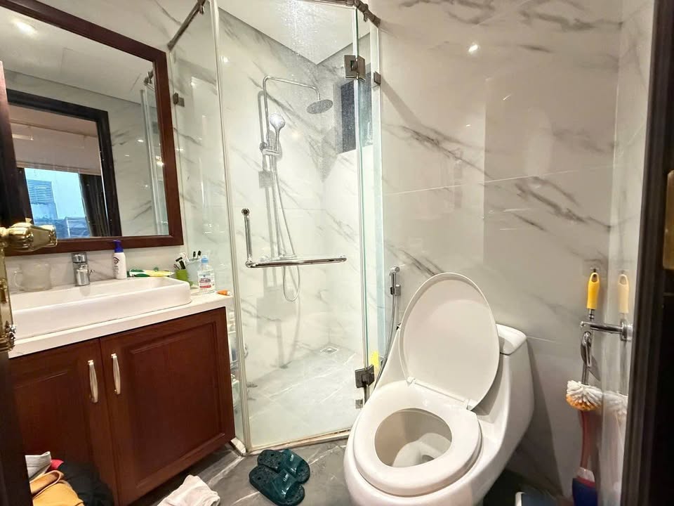 Căn hộ HC Golden 319 Hồng Tiến 72m² giá 6.65 tỷ - Đầy đủ nội thất, sẵn sàng vào ở!