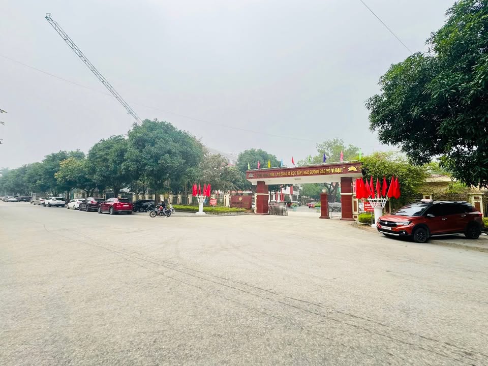 Nhà 3 tầng đẹp Quảng Thắng, Thanh Hóa 80m² giá 6 tỷ - Kinh doanh tốt, gần trường học!