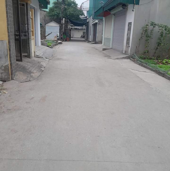 Nhà 3 tầng Gia Thanh, Gia Viễn 80m² giá 3.0 tỷ - Vị trí đắc địa gần chợ!