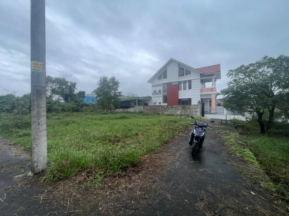 Đất lô góc 2 mặt tiền kiệt Nguyễn Duy Cung, Hương Thủy 127m² giá 1.1 tỷ - Cơ hội đầu tư hấp dẫn!
