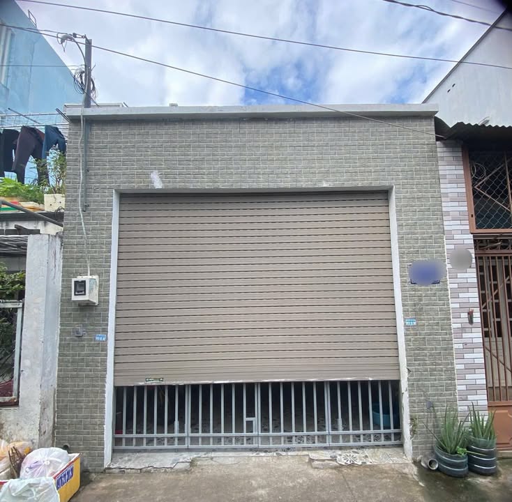 Nhà phố Bà Điểm Hóc Môn 81m² giá 4.1 tỷ - Sổ hồng chính chủ tiện kinh doanh!