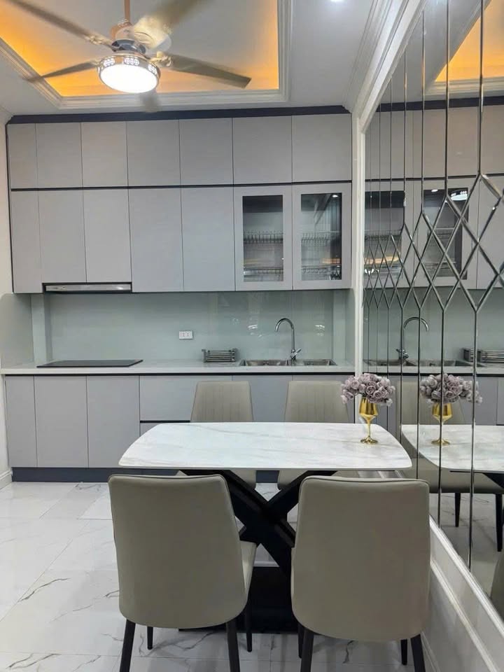 Nhà lô góc Tây Mỗ 38m² - Giá chỉ 6 triệu, Full công năng!