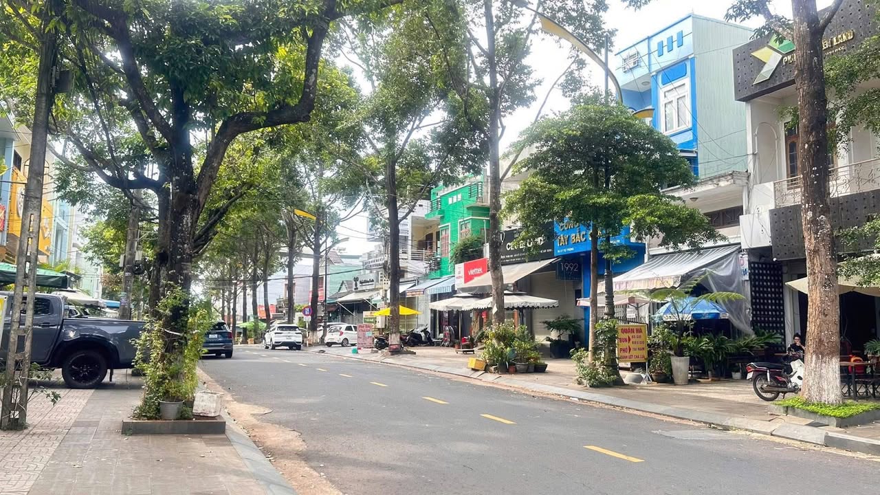 Nhà 2 mê Lý Tự Trọng, Pleiku 240m² giá 4.05 tỷ - Để lại toàn bộ nội thất!