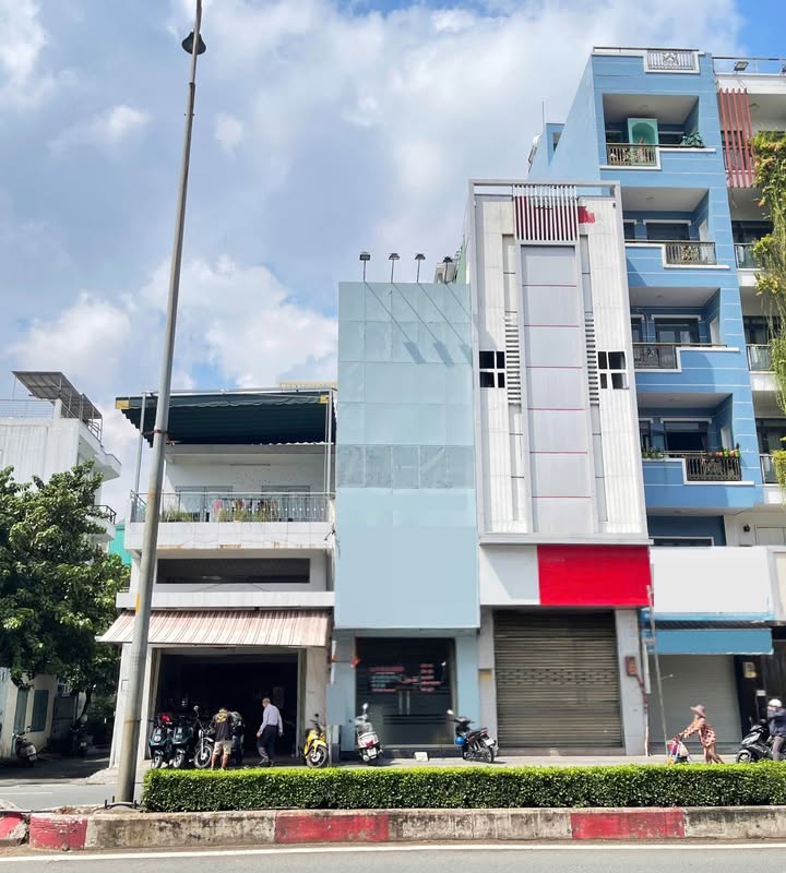 Nhà cho thuê mặt tiền Lê Đại Hành, Quận 11, Diện tích 64m² - Vị trí đắc địa gần Lotte Mart!