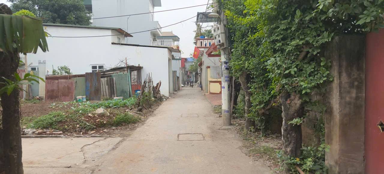 Đất nền Hòa Nam, 76m² giá 2 tỷ - Vị trí đắc địa gần QL 21B!