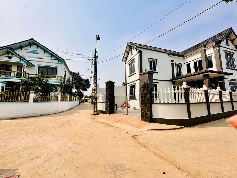 Đất nền đường Sen Trì, xã Hạ Bằng, 135m² giá 2.7 tỷ - Cơ hội đầu tư hấp dẫn!