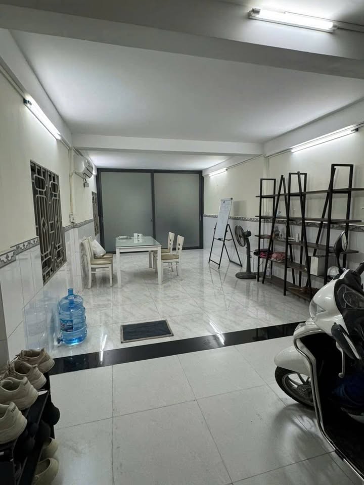 Nhà cho thuê hẻm xe hơi Phạm Thế Hiển 60m² giá 16 triệu - Phù hợp kinh doanh đa ngành!