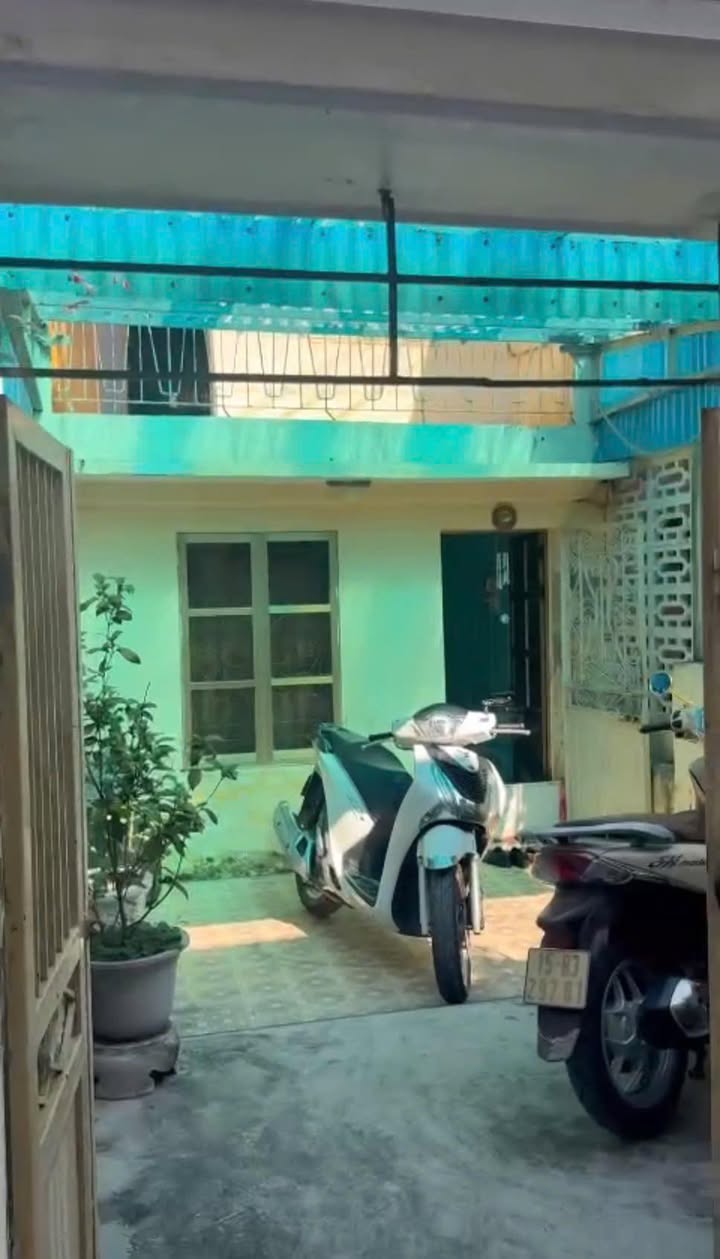 Nhà 2 tầng Nguyễn Tường Loan 72m² giá 2.25 tỷ - Kinh doanh hiệu quả!