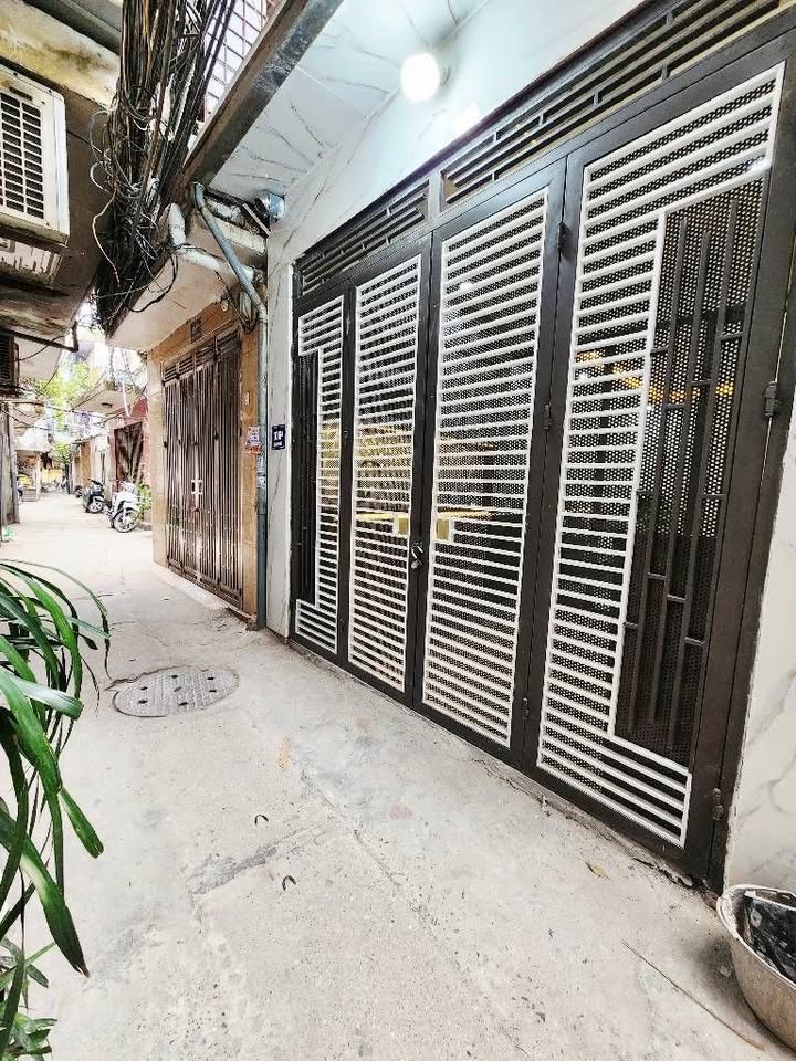 Căn hộ tập thể Bùi Ngọc Dương 20m² giá 4.25 tỷ - Chính chủ cần bán gấp!