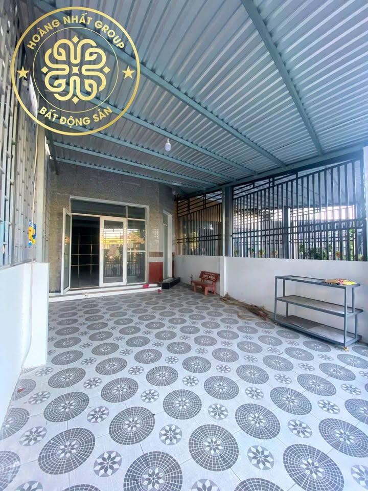 Nhà mặt tiền Lê Hồng Phong, Cà Mau 180m² giá 10 triệu - Phù hợp kinh doanh đa ngành!