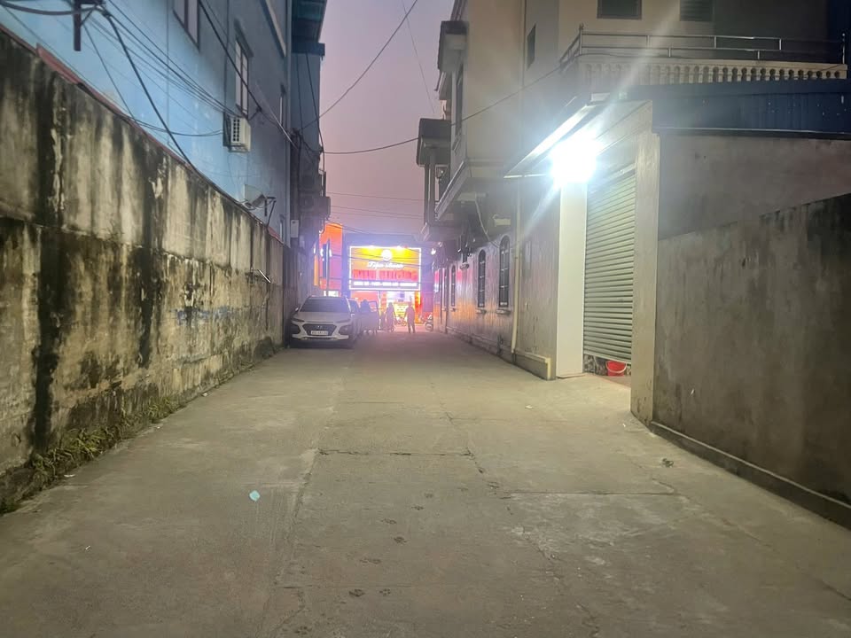 Nhà 2 tầng Hùng Sơn 90m² giá 1 tỷ - Vị trí đắc địa kinh doanh thuận lợi!