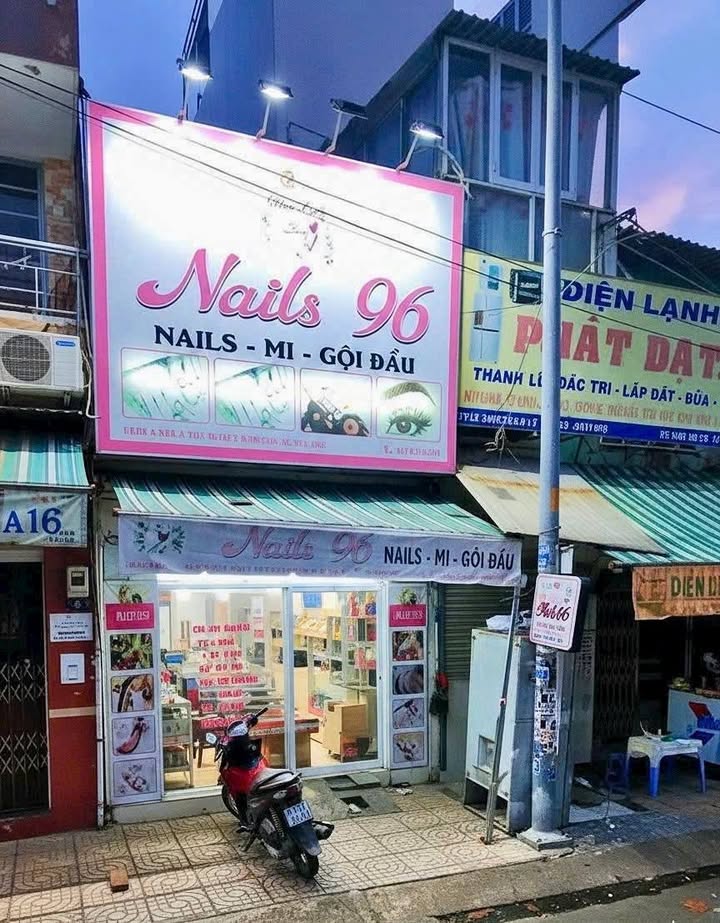 Nhà Mặt Tiền 114B Lê Thúc Hoạch, Quận Tân Phú, 13m² giá 2.75 tỷ - Đầu tư sinh lời ngay!