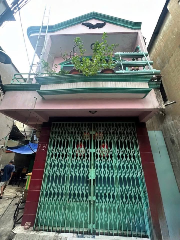 Nhà hẻm Phạm Văn Chí, Quận 6, 21m² giá 2.88 tỷ - Chính chủ bán gấp!