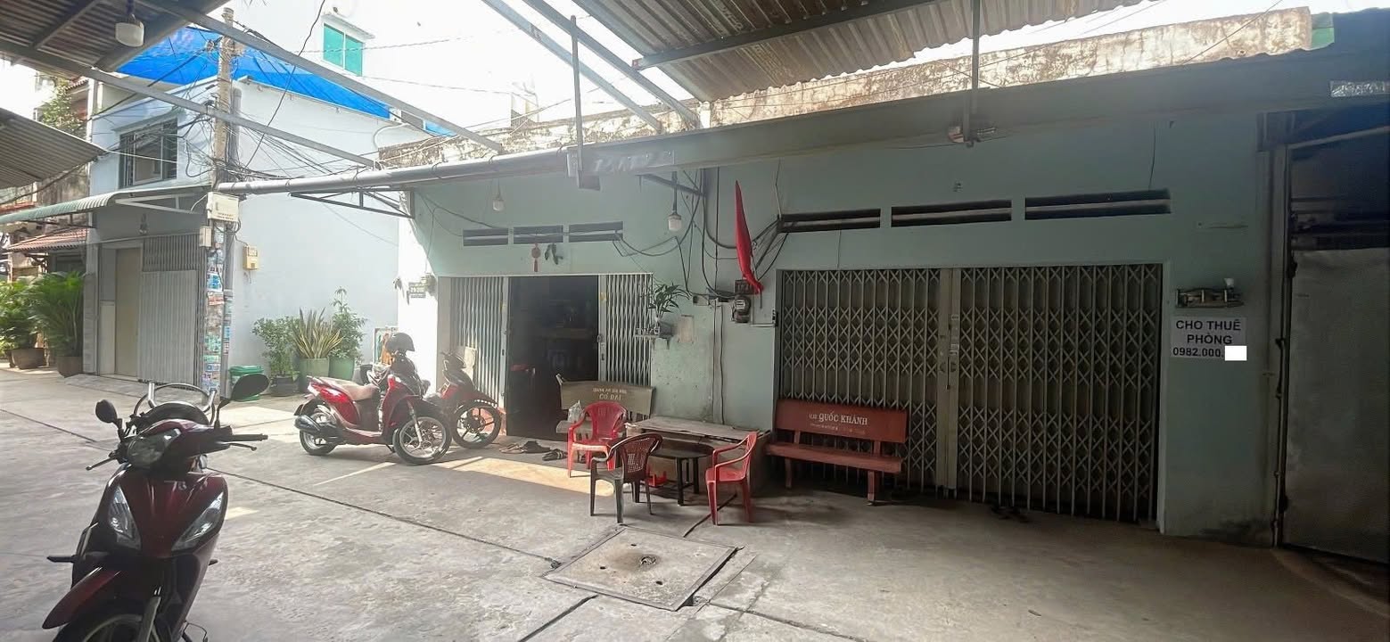 Dãy 4 phòng trọ 70m² tại Bình Tân giá 4 tỷ - Đầu tư sinh lời ngay!