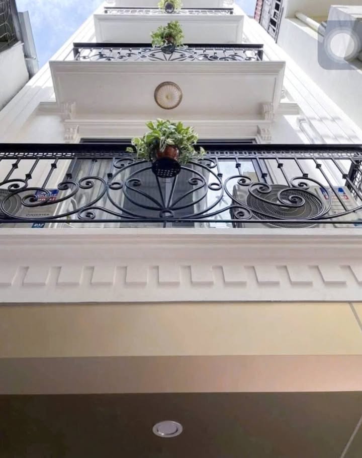 Nhà dân xây Đại Mỗ 40m², 4 tầng, giá 6.95 tỷ - Mặt tiền thoáng, vị trí đắc địa!